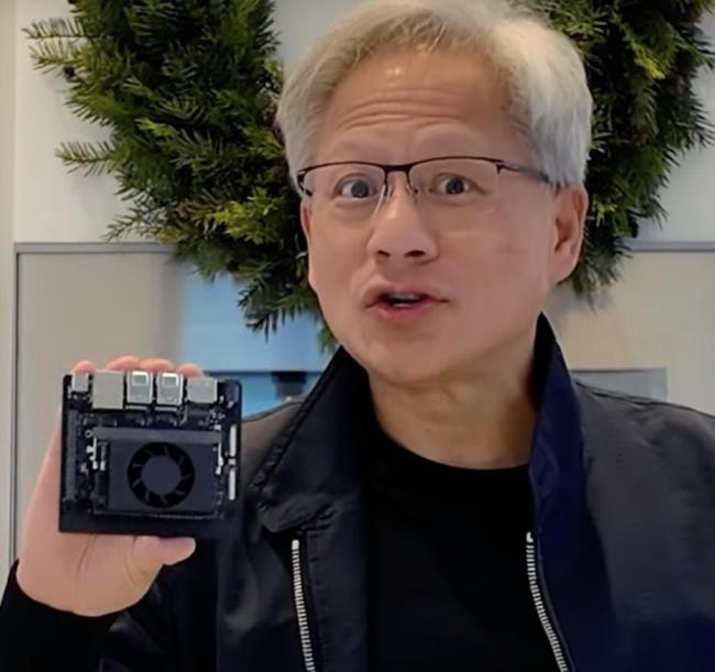 黄仁勋说没有任何工作我看不上 从扫厕所到科技巨头的崛起