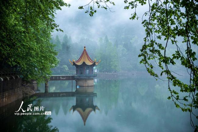 江西廬山：云海景觀美如畫
