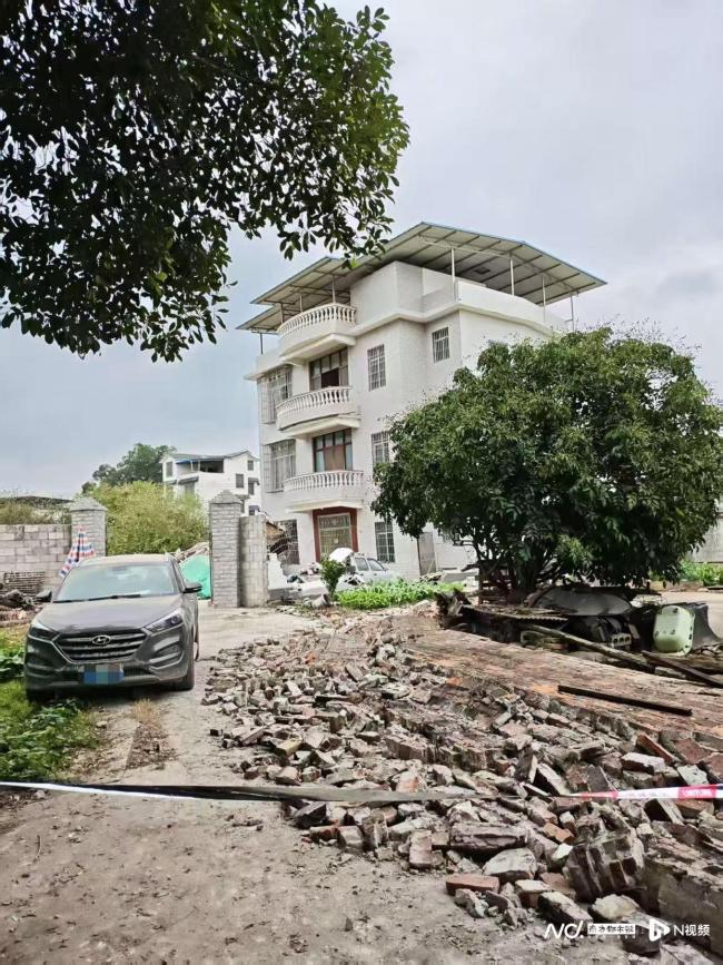探访柳州震中现场：自建房墙体开裂
