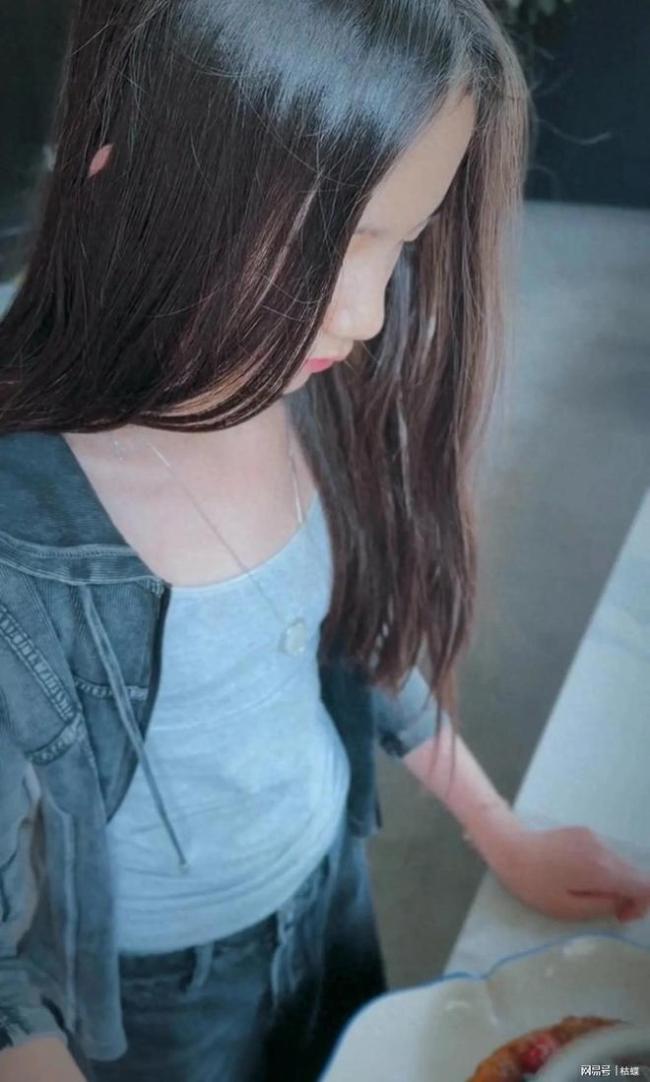 孙莉黄磊女儿多妹这么大了