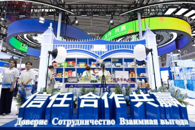 普京此次访华时间有特殊历史意义 推动地区和平新尝试