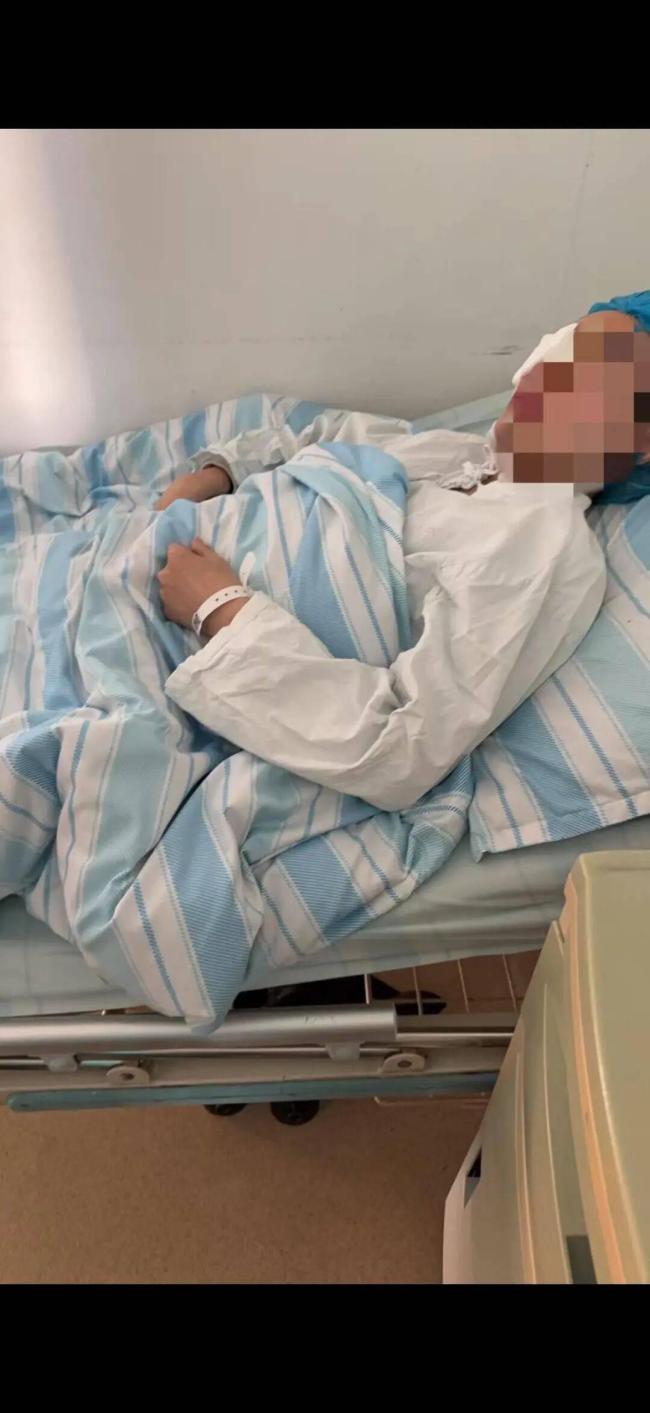 教师劝架被戳伤眼球涉事学生家长回应 家长表达歉意并愿担责
