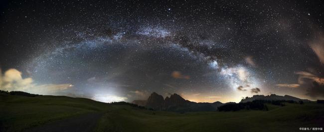 教授称科学家信外星生命 三大依据支撑