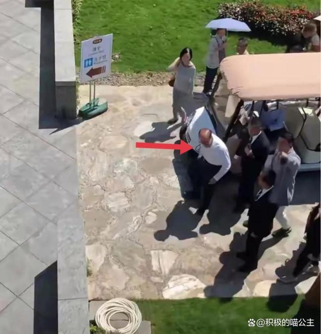 97岁李嘉诚近照曝光 状态绝佳引关注