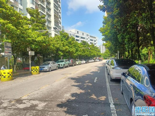 贵阳试点路边停车按分钟计费 提升泊位周转效率