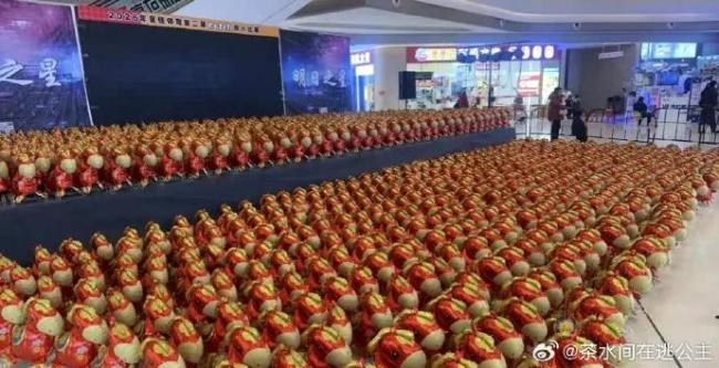 近视眼中的世界 网友：太真实了！