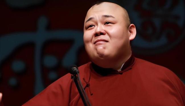 德云社回应杨鹤通直播不当言论 解除职务并暂停演出队队长职务