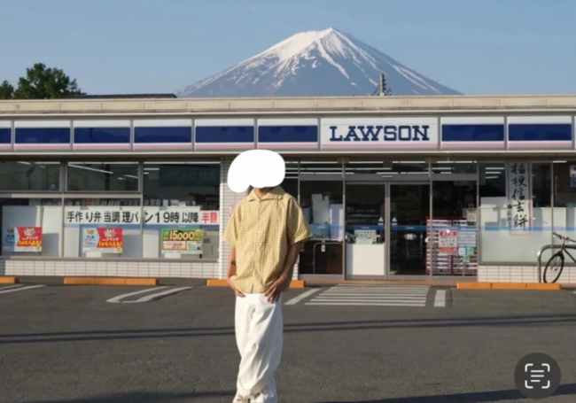 中国情侣在日本商店门口跳舞引争议 网红行为惹风波