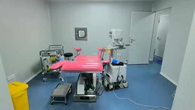 记者暗访非法代孕窝点遭拖拽 揭秘黑幕背后的骗局