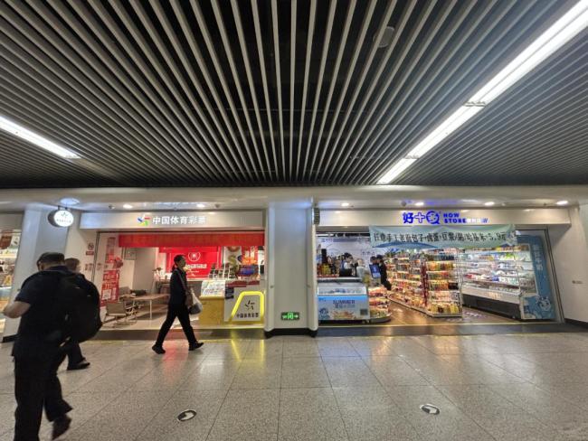 郑州地铁回应“公益黑灯商业通明” 商业化进程提速