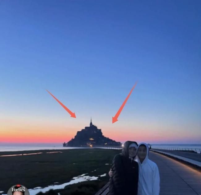奚梦瑶何猷君婚礼比伯同款摄影师 奢华细节揭秘