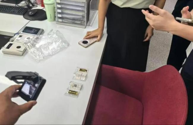 保潔員在學(xué)生公寓垃圾桶撿到2條金條 已由警方妥善保管正在查找失主