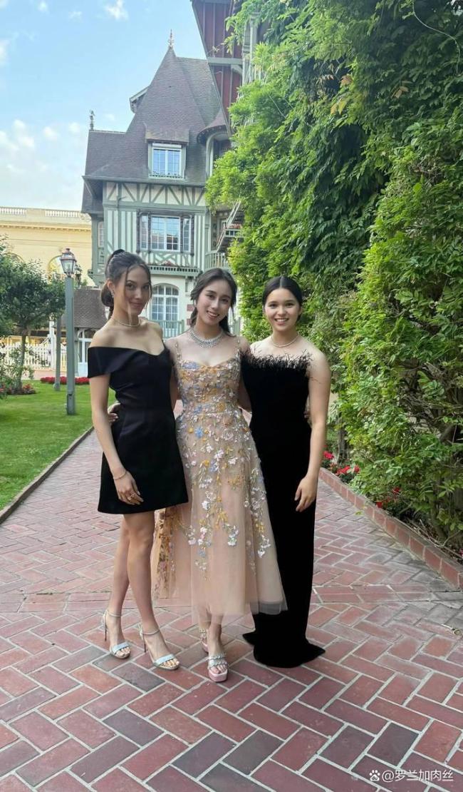 奚梦瑶婚礼 四代同堂幸福满溢