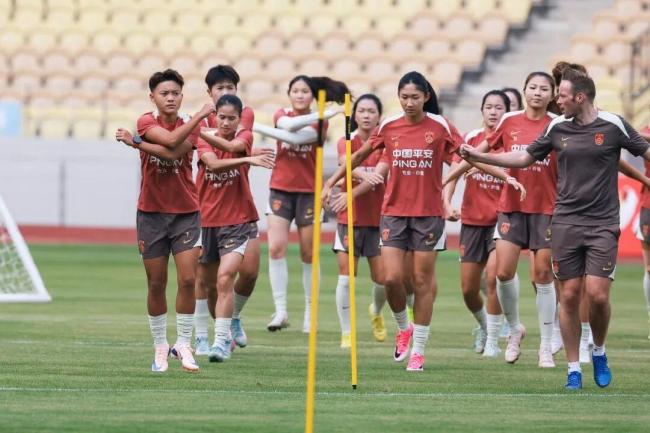 中国女足今夜迎战俄罗斯