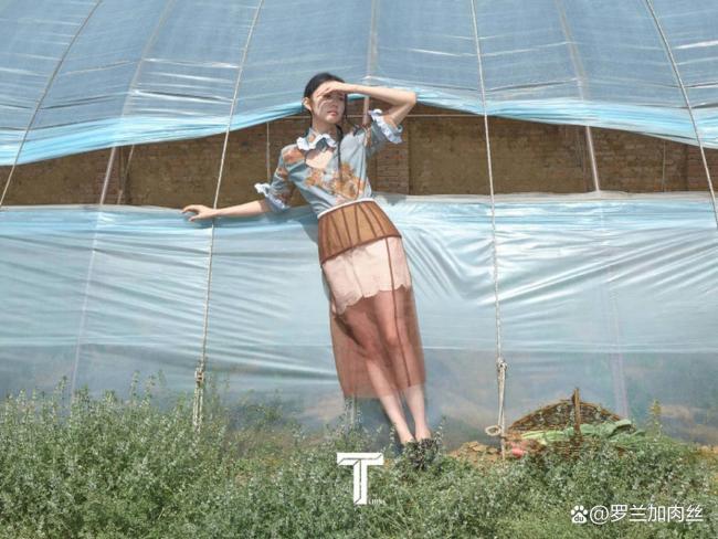 刘浩存牧羊女造型 清新脱俗田园风