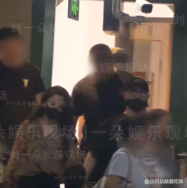 汪峰森林北合体带娃 生活大戏温馨上演