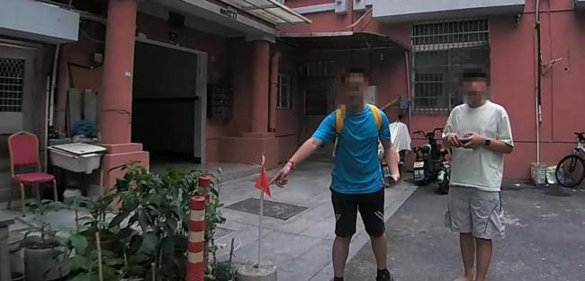 13歲小孩哥AI識毒果斷報(bào)警 禁毒小衛(wèi)士獲贊