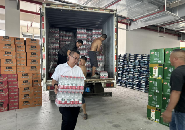 中国国际文化传播中心组织爱心企业持续向湖南石门县捐赠生活物资