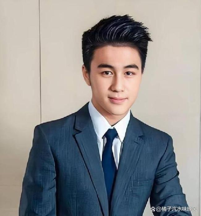 何猷君看了一下爽文发现也不爽啊 豪门婚礼争议背后的真相
