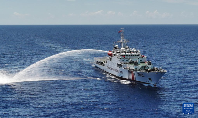海警川山舰：逐浪南海守蔚蓝 巡航守护黄岩岛