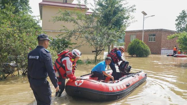贵州黔西遭持续强降雨紧急转移515人 全力保障群众安全