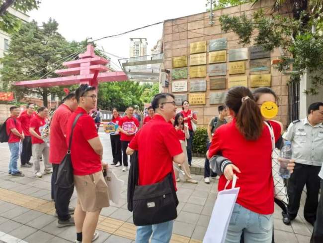 2026年上海高考作文題公布 夢(mèng)想與努力綻放青春賽場(chǎng)