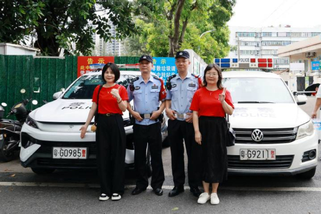 考生被困家中 民警破門護送赴考 愛心接力助夢飛翔