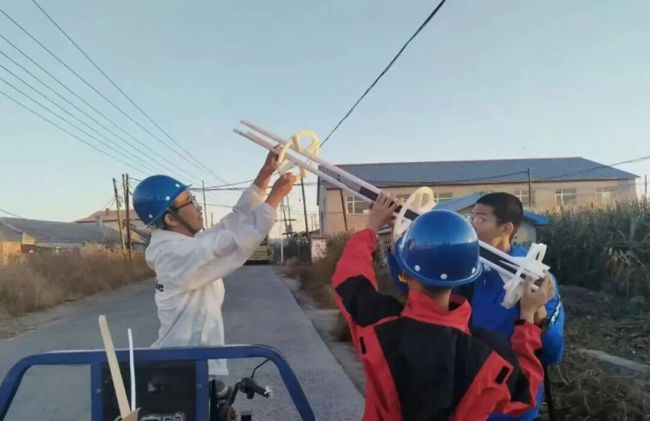 全國首枚！哈爾濱5名高中生自研接近臨近空間火箭，發(fā)射成功！