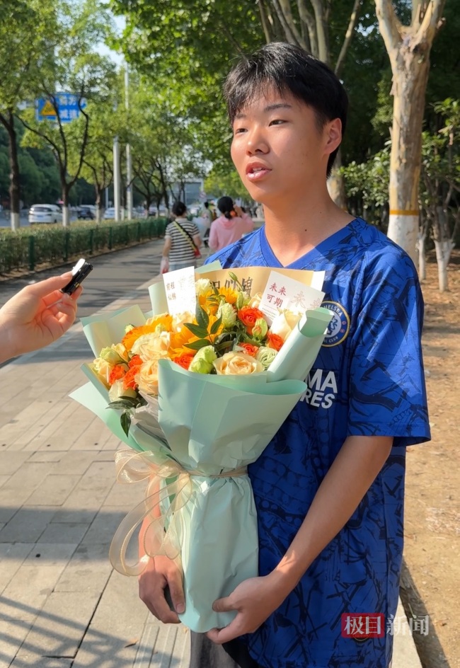 辭職陪讀媽媽說(shuō)這不算什么 簡(jiǎn)單事情背后的偉大付出