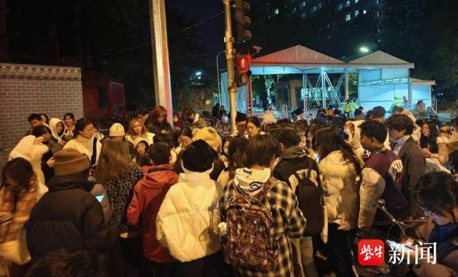 鹅腿阿姨售卖鸭腿情况通报 食材争议引关注