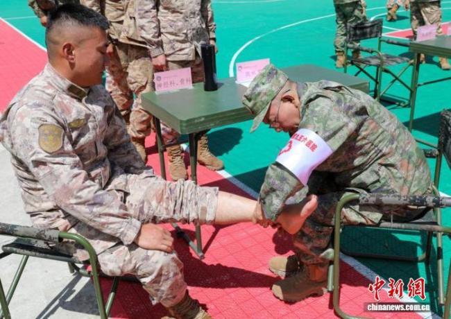 陆军第九五六医院赴西藏墨脱巡诊