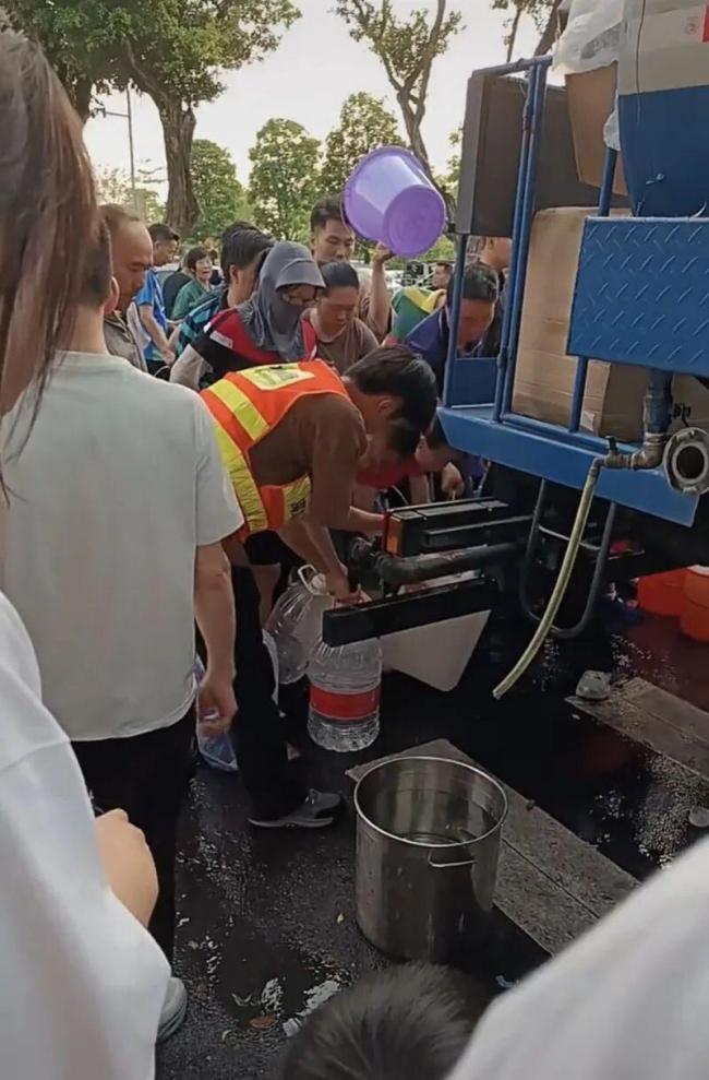 深圳一城中村爆管已抢修恢复供水
