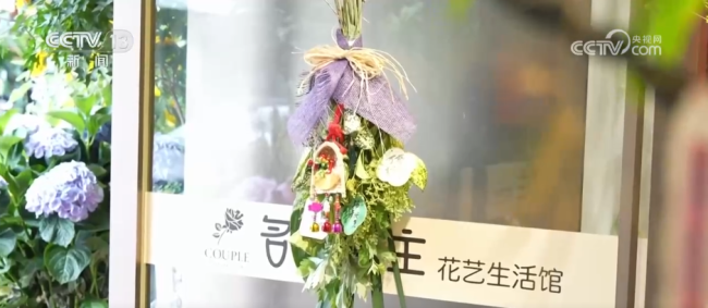 赛龙舟挂艾草品美食 N种方式“解锁”端午民俗