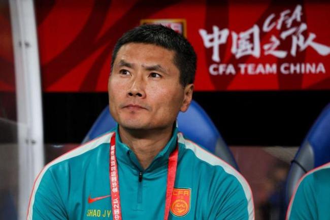 复盘国足热身、对标世界杯，中国足球如何规划未来？ 反思与精准培养并行