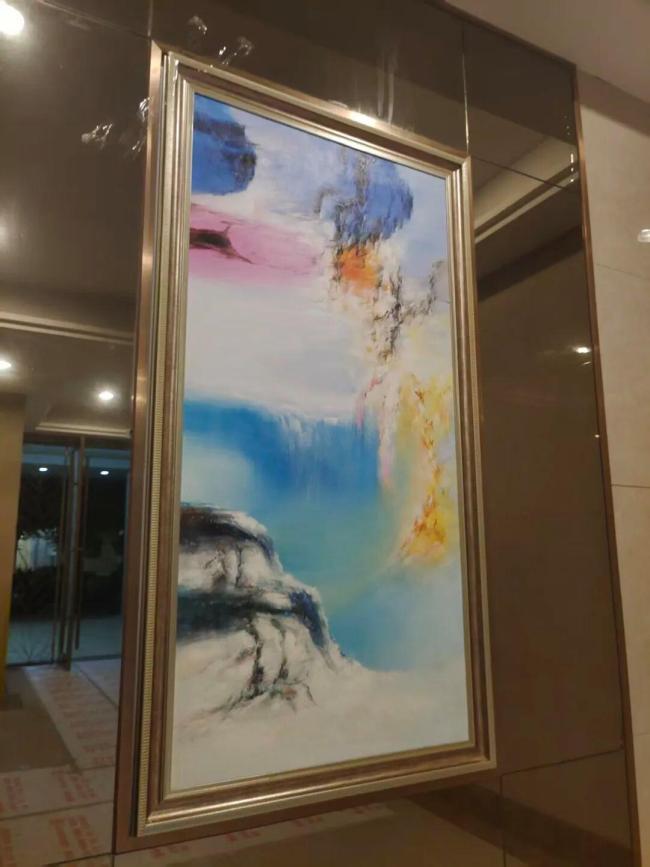 “孩子当场就没气了” 3岁男童被小区大理石桌砸中头部身亡 物业安全隐患引争议
