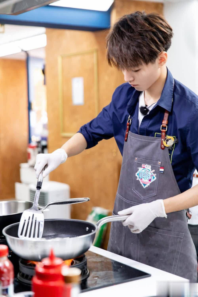 中餐厅10 王俊凯回归能否拯救老牌综艺？