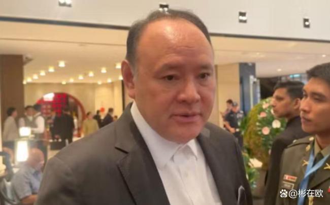 普京为何当面点破马科斯的外交失礼 小马科斯在俄出洋相