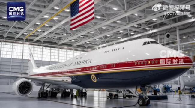 美国新“空军一号”专机亮相
