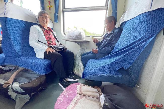 组图：公益慢火车串起京冀城乡烟火气