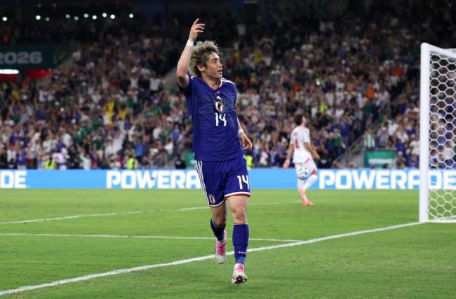 日本4-0送突尼斯出局 亚洲劲旅强势晋级