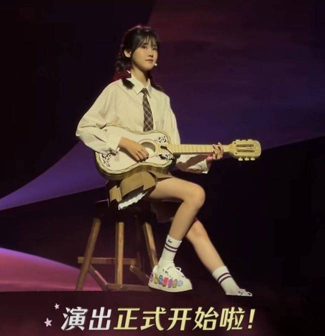 陆毅鲍蕾一家四口复刻旧照 爱与尊重的典范