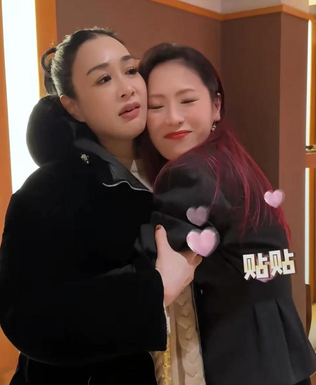 钟丽缇女儿考拉和闺蜜聊天记录 姐妹情深互动有爱