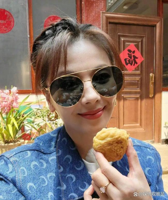 刘涛看莲花血鸭被魔改当场emo 赣菜尊严之战