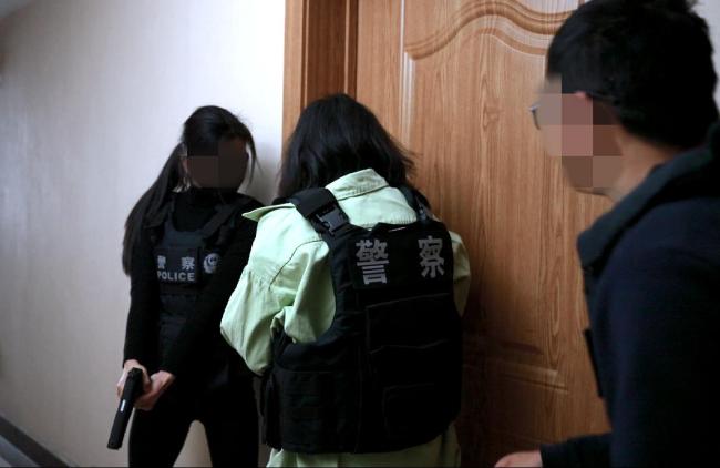 这群女警为何没有一张正脸照片 无名英雄的坚守与奉献