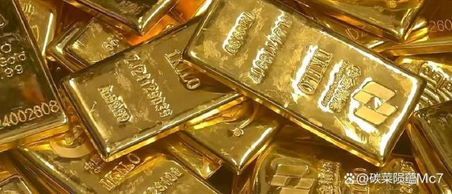 老铺黄金把市值赌没了2/3 金价波动下的品牌梦碎