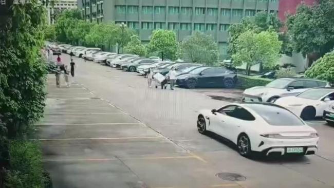 广州一高校通报网传禁止小米汽车入校 已辟谣无品牌限制