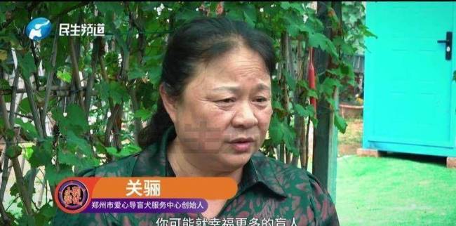 男子双目失明后穷游近40个城市 勇气与感知的旅程