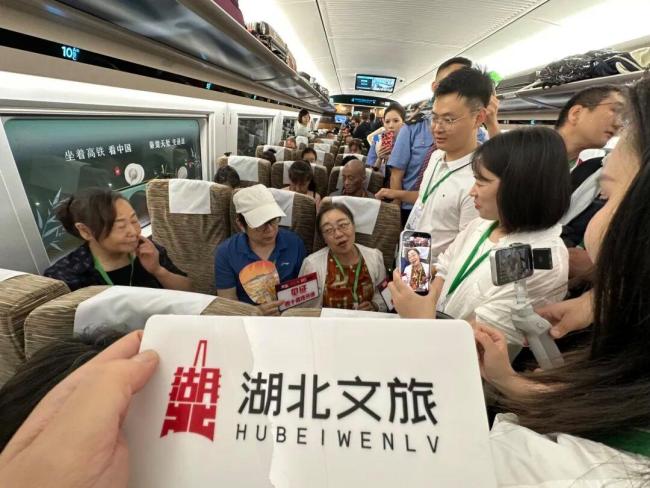 西安：网友计划乘西武高铁去湖北游玩