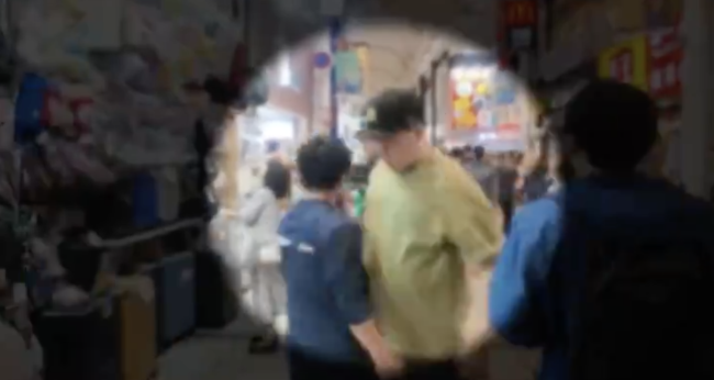 韩国博主在日本整治“撞人族” 街头正义获赞