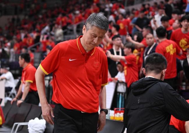媒体：中国男篮需要一次破而后立 沉默与反思